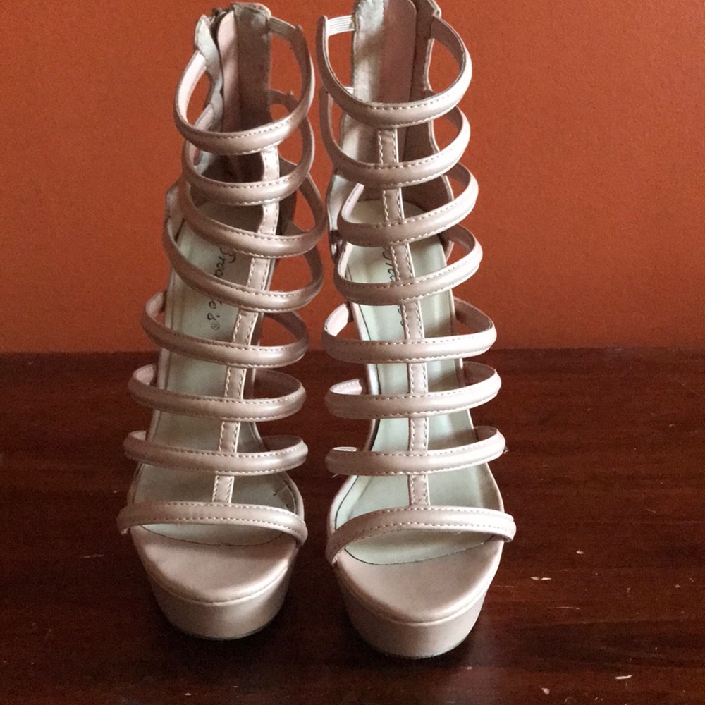 Breckelles’s Tan strappy sandals